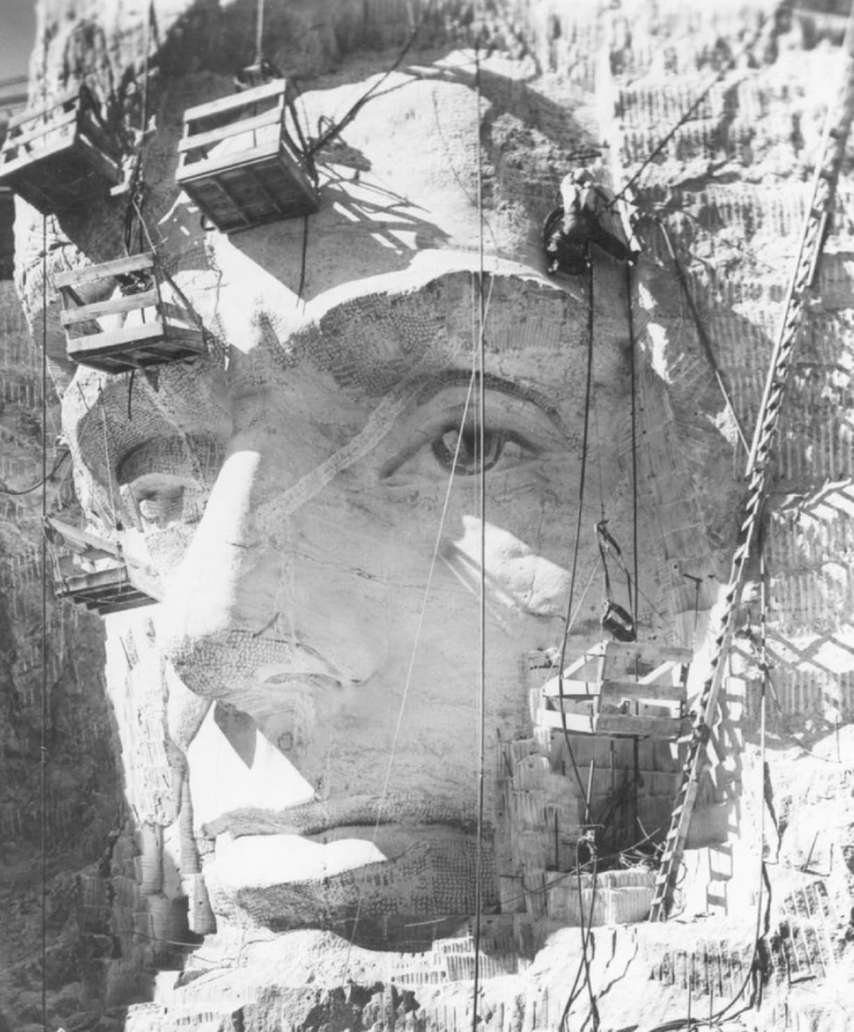 mt rushmore up close